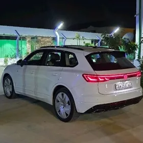 Volkswagen Touareg 2025