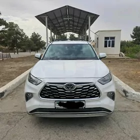 Toyota Highlander 2020