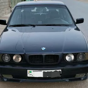 BMW 525 1990