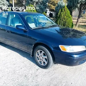 Toyota Camry 1999