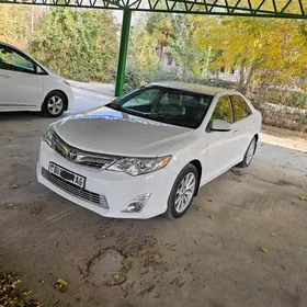Toyota Camry 2012