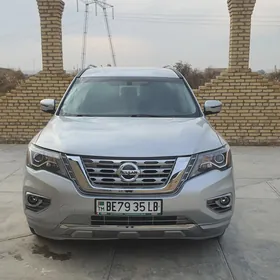 Nissan Pathfinder 2020