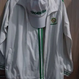 Ak renkli sportifka komplekt