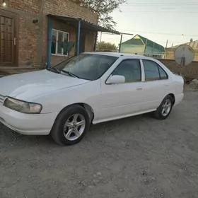 Nissan Sunny 1999