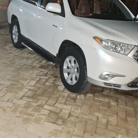 Toyota Highlander 2013