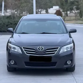 Toyota Camry 2010