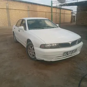 Mitsubishi Diamante 1994