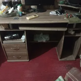 стол компьютерный