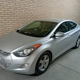 Hyundai Elantra 2011