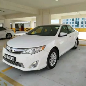 Toyota Camry 2013