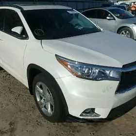 Toyota Highlander 2015