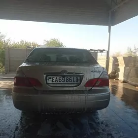 Toyota Avalon 2000