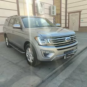 Ford Expedition 2022