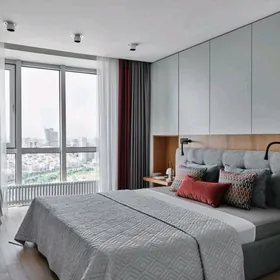 GAGARIN  2 KOMN 3 ETAJ