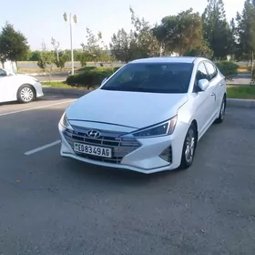 Hyundai Elantra 2020