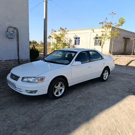 Toyota Camry 2001