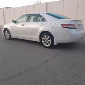 Toyota Camry 2011