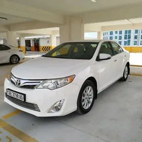 Toyota Camry 2013