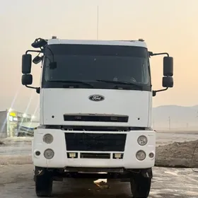 Ford Cargo 3535D 2015