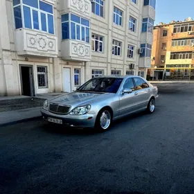 Mercedes-Benz S-Class 2000