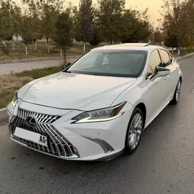 Lexus ES 350 2019