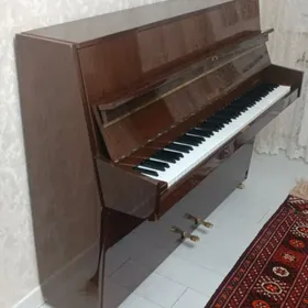 pianino Rönisch