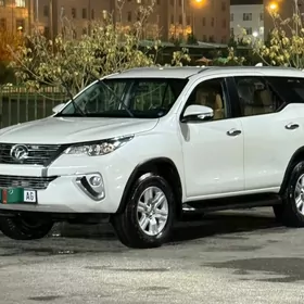 Toyota Fortuner 2017