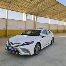 Toyota Camry 2022