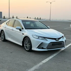Toyota Camry 2023