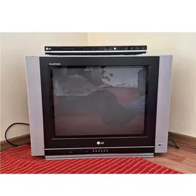 Телевизор. ДВД. DWD диски..