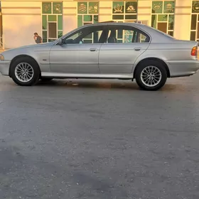 BMW E39 2003