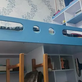 двухяростный кровать