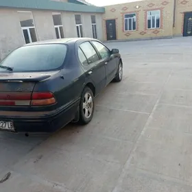 Nissan Cefiro 1994