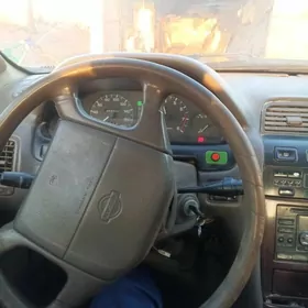Nissan Maxima 1996