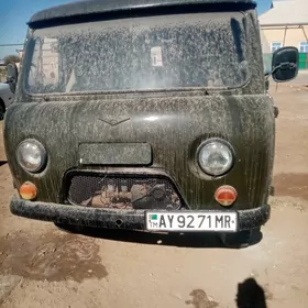 UAZ Profi 1988