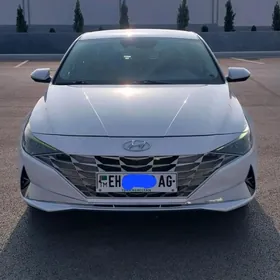 Hyundai Elantra 2022