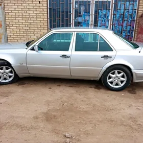 Mercedes-Benz 230E 1995