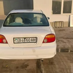 Kia Sephia 1998