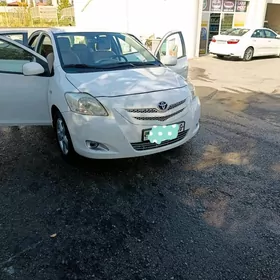 Toyota Yaris 2008