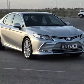 Toyota Camry 2018
