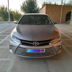 Toyota Camry 2017