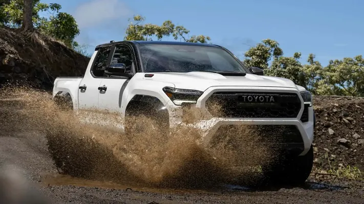 ABŞ-da Toyota Tacoma-nyň satuwy 61% ýokarlanyp, onýyllygyň rekordyny goýmaga golaýlaýar