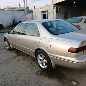 Toyota Camry 1999