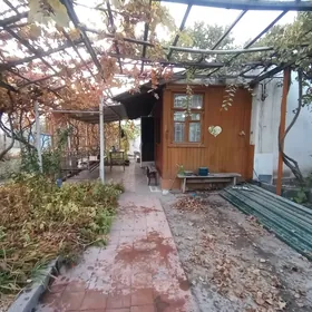 Общий двор 4 Комнаты