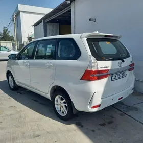 Toyota Innova 2020