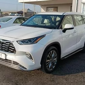 Toyota Highlander 2020