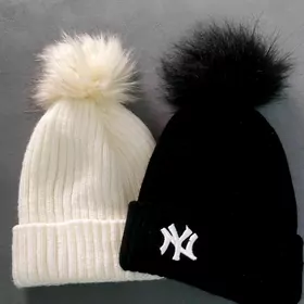 Вещи женские ШАПКИ