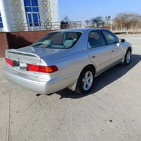 Toyota Camry 2000