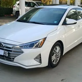 Hyundai Elantra 2020
