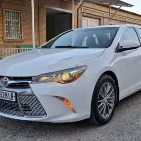 Toyota Camry 2016